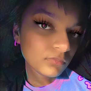 Meet your Posher, Caeli